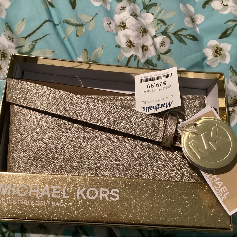 Michael Kors Shimmering Gold Adjustable Belt Bag - Picture 8 of 9